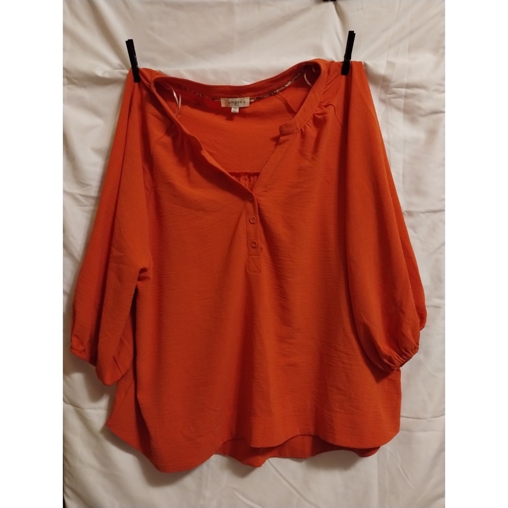 Umgee Women's 2XL Orange Solid Woven V-Neck Button 3/4 Balloon Blouse